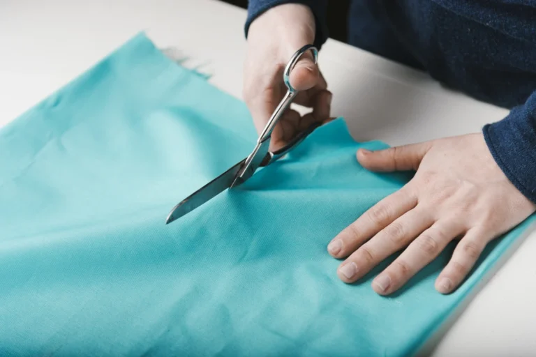 VESTITO: Quando la Sartoria Incontra la Tua Storia